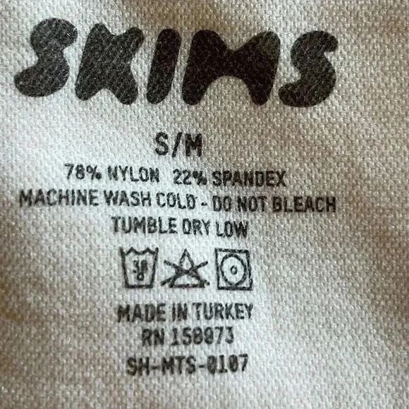 NWT SKIMS SEAMLESS SCULPT
MID THIGH SHORT CLAY SZ S/M #1466 - Picture 8 of 8